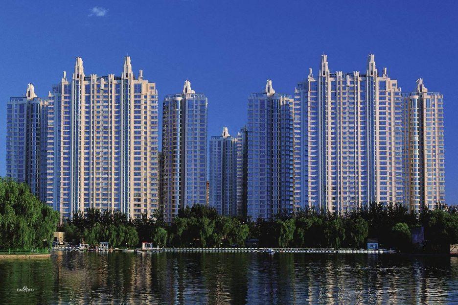 重庆棕榈泉豪宅价格波动引关注，理性看待市场调整